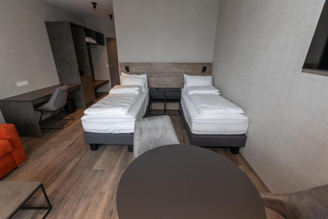 Hotel Halond Акурейри Екстериор снимка